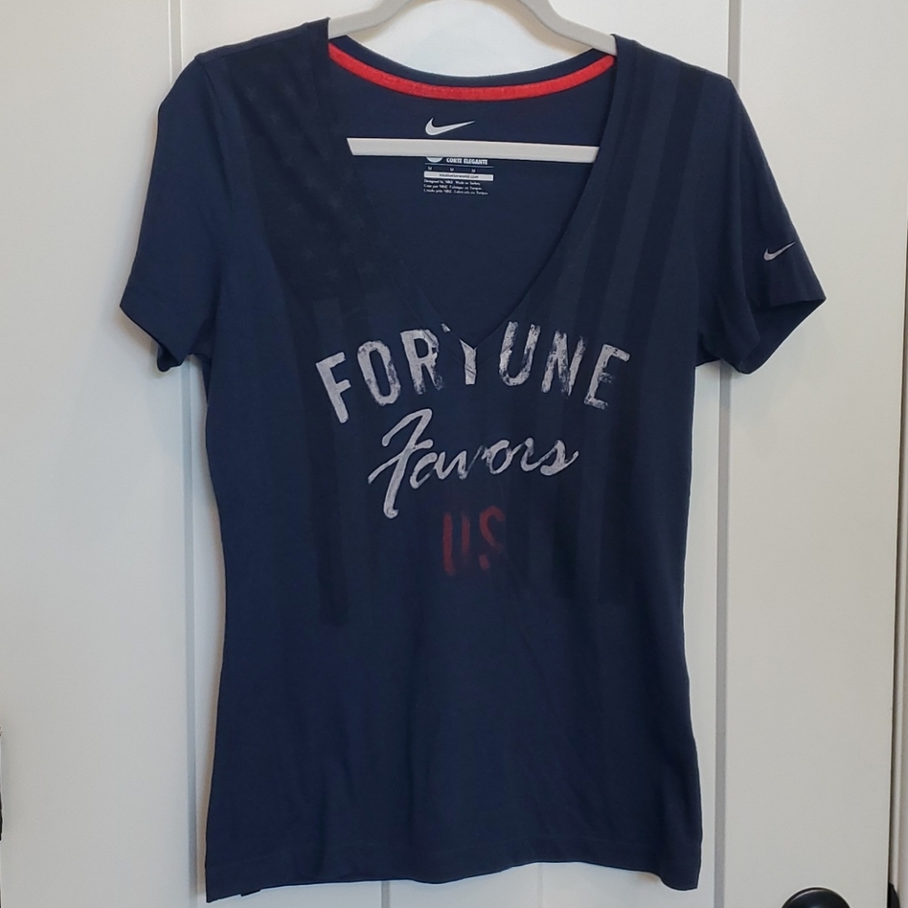 Nike v-neck navy blue top size medium